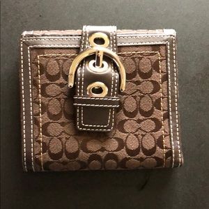 Coach signature buckle wallet